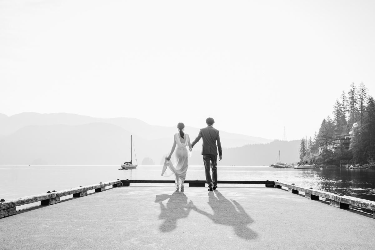 Essential Tips for Selecting the Right Wedding Photographer