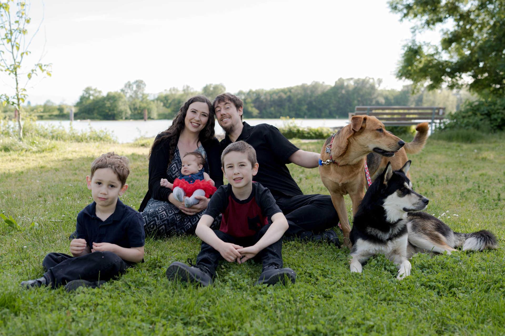 Vancouver Family photoshoot at Fraser river dog park with Alyssa & Patrick