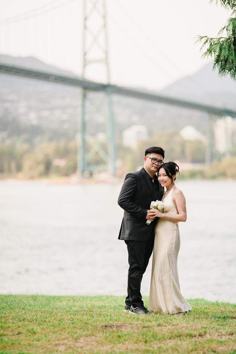 Why Stanley Park in Downtown Vancouver is the Perfect Engagement Photo Spot